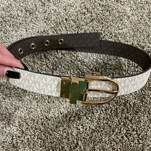 Michael Kors White and dark brown reversible belt with gold accent